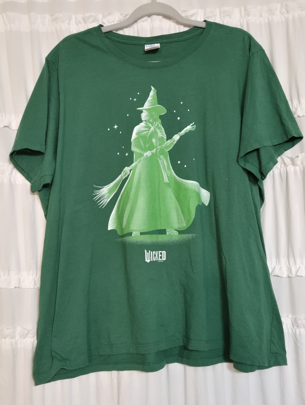 Wicked Musical Green Elphaba Pose Tonal Graphic Tee Size 3xl Ring Spun.
